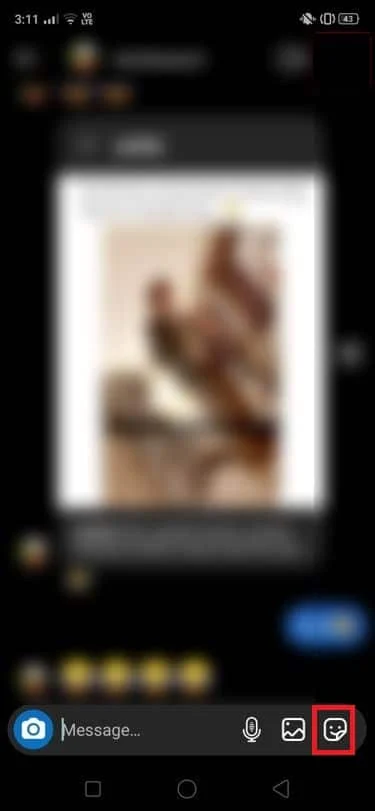 打開聊天並按下貼紙選項,| Sus在文本俚語中是什麼意思