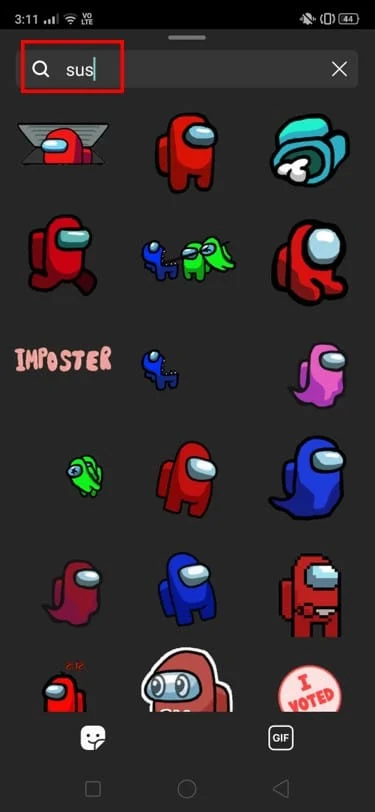 在搜索面板中,當您輸入“Sus”時,您會看到很多貼紙