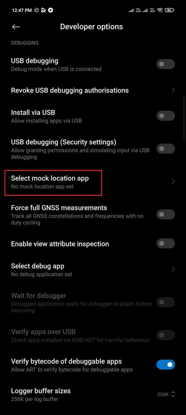 “Sahte konum uygulamasını seçin” seçeneğine dokunun. | Pokemon Go'yu Hareket Etmeden Oynayın