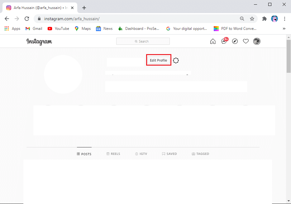 Cliquez sur Modifier le profil en haut.