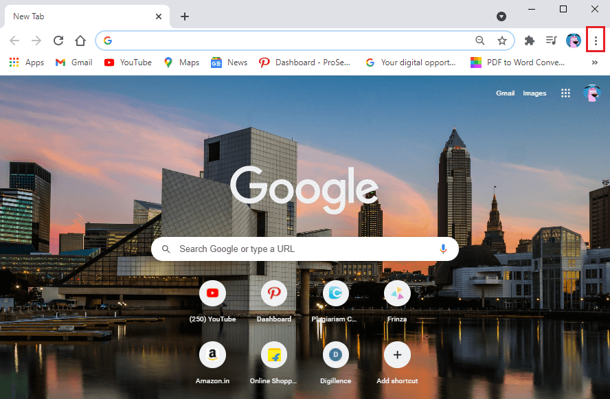 Faceți clic pe cele trei puncte verticale din colțul din dreapta sus al ecranului