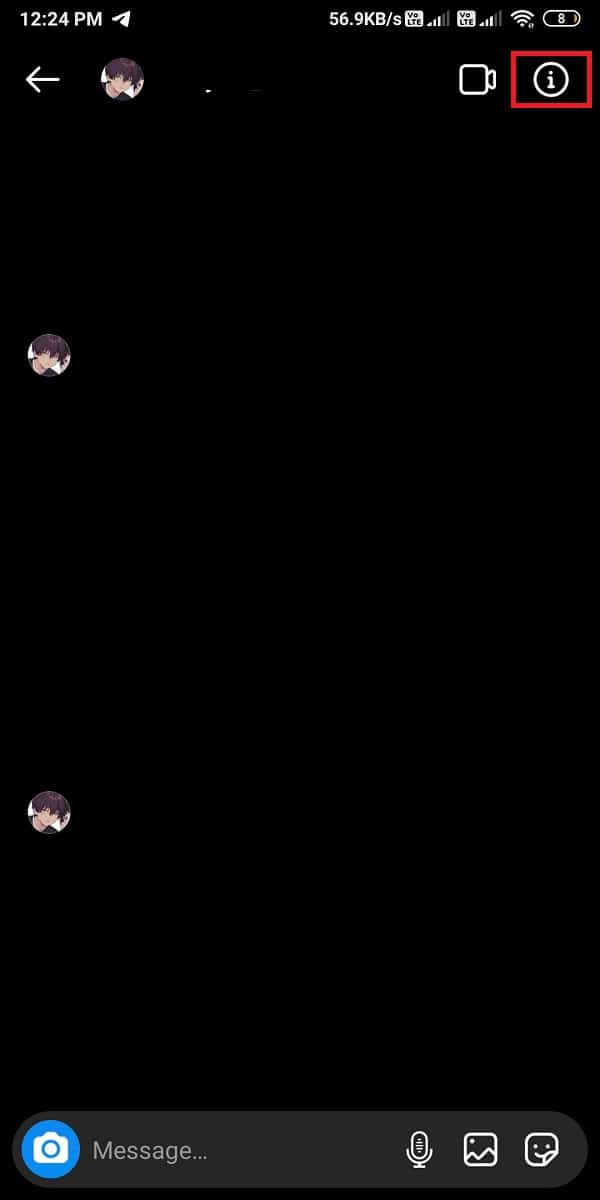 Faceți clic pe pictograma de informații de lângă numele utilizatorului din partea de sus.