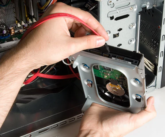 Verifique se o disco rígido do computador está conectado corretamente | Ocorreu um erro de leitura de disco [RESOLVIDO]