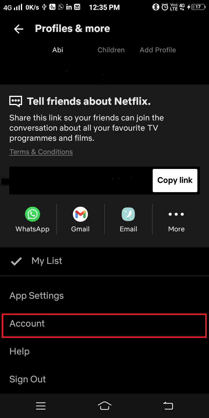 Burada, Profiller ve daha fazlası ekranını aşağı kaydırın ve Hesap'a dokunun.