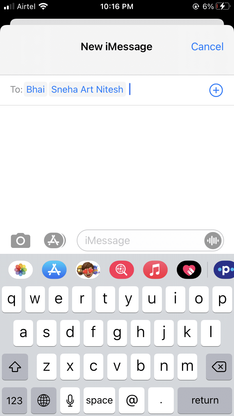 [新しいiMessage]で、グループに追加する連絡先の名前を入力します