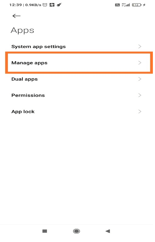 Seleziona Gestisci app dall'elenco fornito