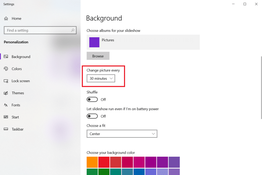 [オプションのタイミングごとに画像を変更]を選択します。ラップトップで3台のモニターをセットアップする方法