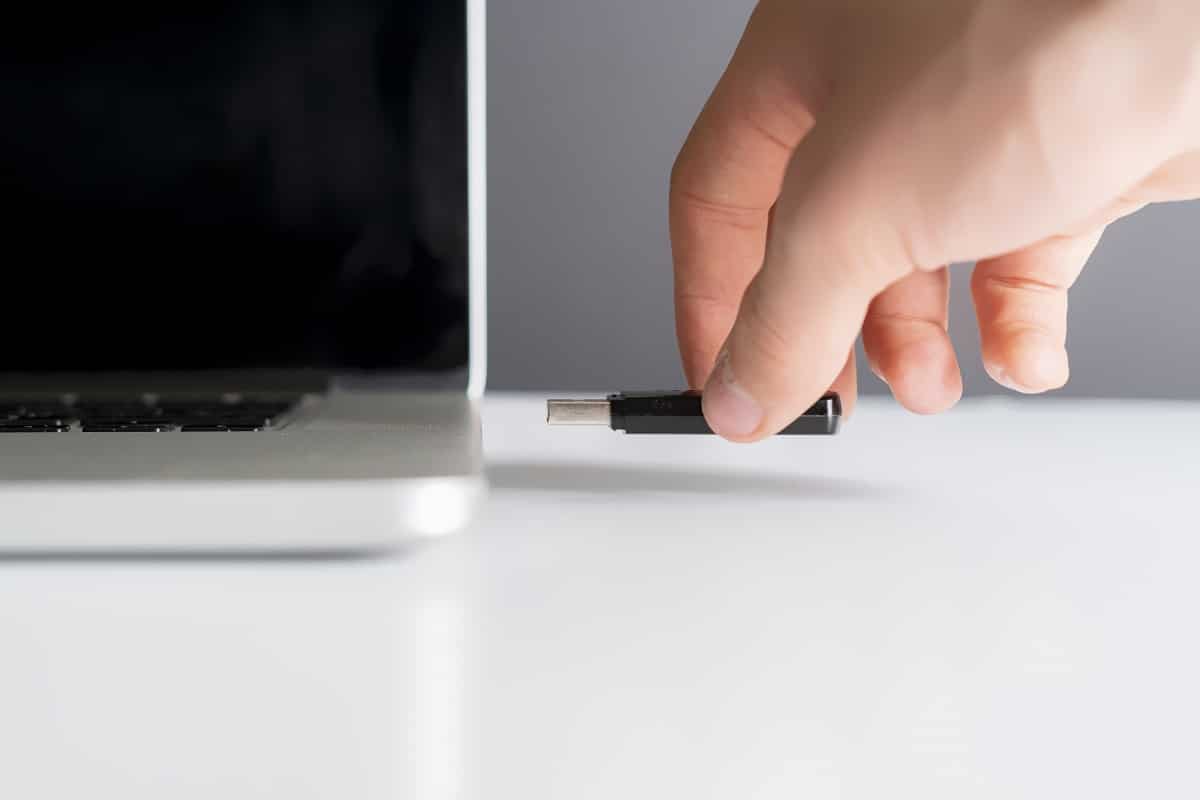 USBが切断と再接続を続ける問題を修正します。準備ができていないWindowsを修正する