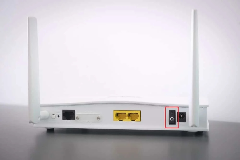 Spegni il router. Ethernet non ha un errore di configurazione IP valido