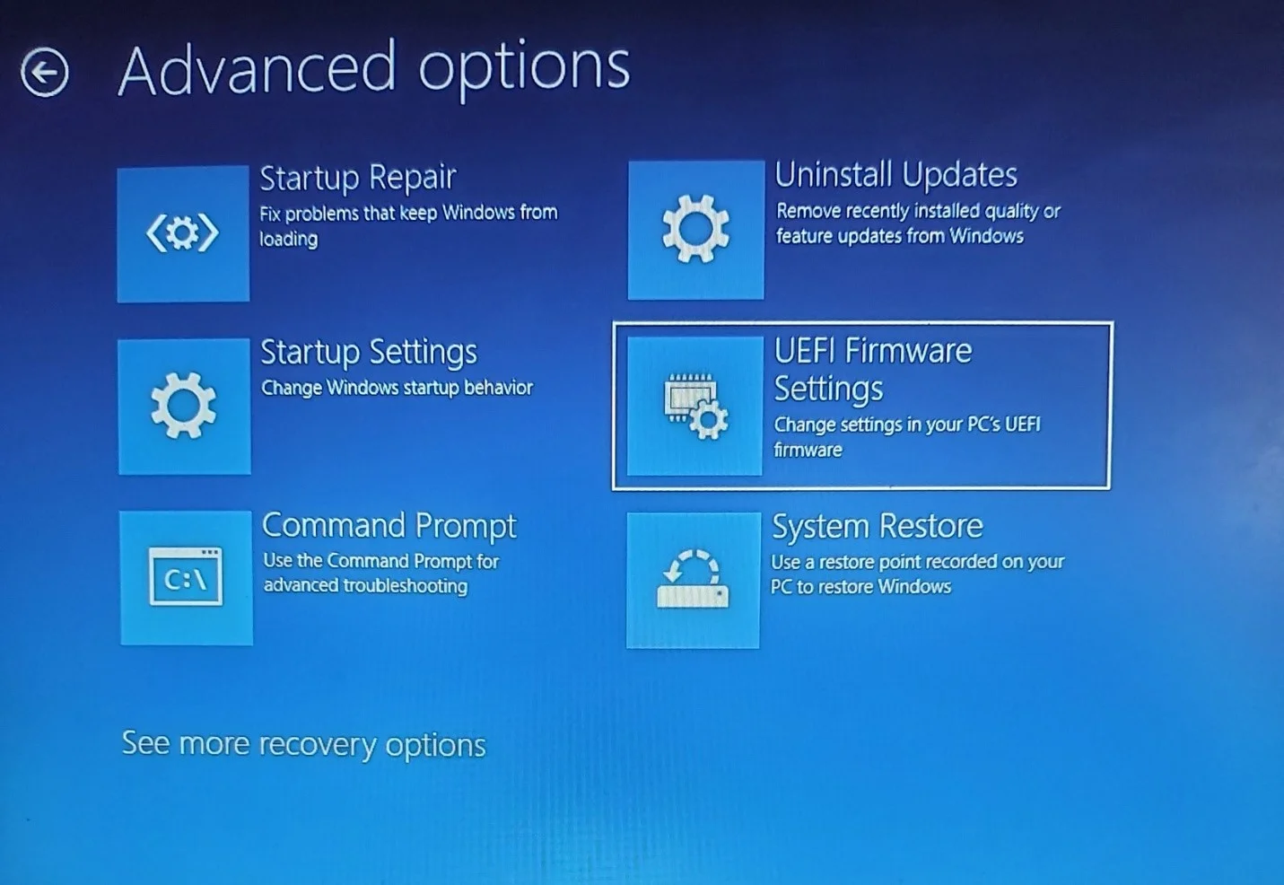 Setel Pengaturan Firmware UEFI untuk Windows 11