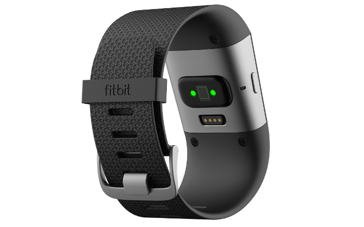 Fitbit Surge dengan monitor detak jantung optik