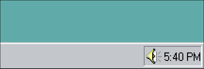 Windows 95'in görev çubuğundaki bildirim alanı.