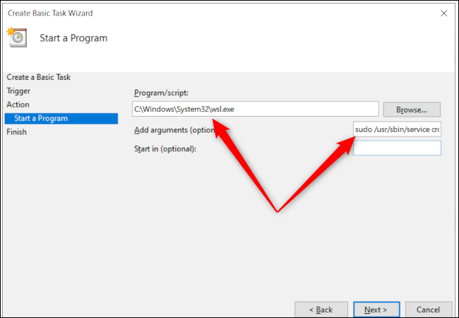 Die Programmoptionen des Windows 10-Taskplaners mit roten Pfeilen, die auf den Programmpfad und das Texteingabefeld für zusätzliche Argumente zeigen.
