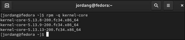 Buscar kernels de Linux en la terminal de Fedora
