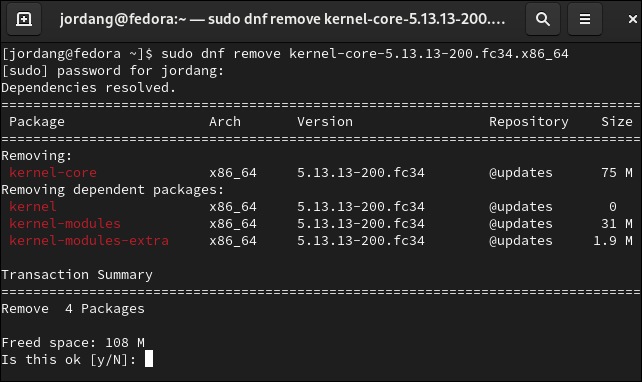 Eliminar el kernel en la terminal Fedora Linux