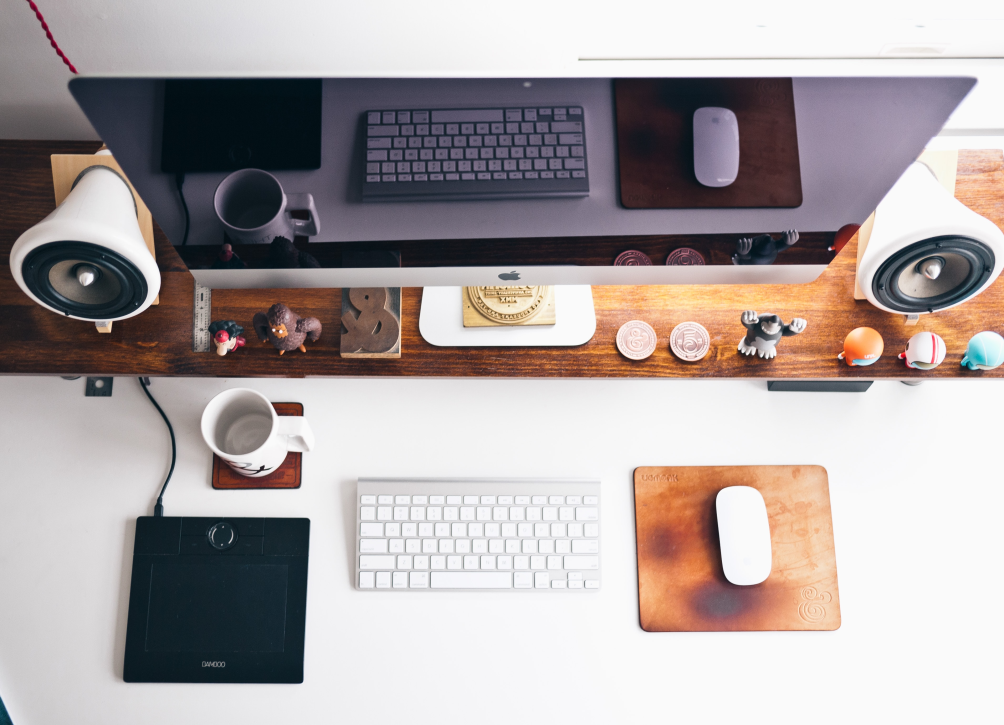 Configuration du bureau de l'ordinateur (Jeff Sheldon Unsplash)
