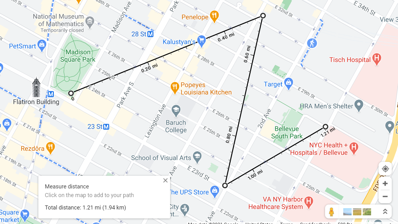 captura de pantalla de varias ubicaciones trazadas en Google Maps con la distancia a continuación
