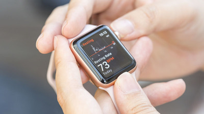 Apple Watch رصد معدل ضربات القلب