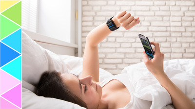 Comment la technologie peut aider (et nuire) à votre image de sommeil