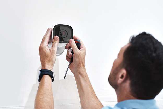 camera de securitate a locuintei
