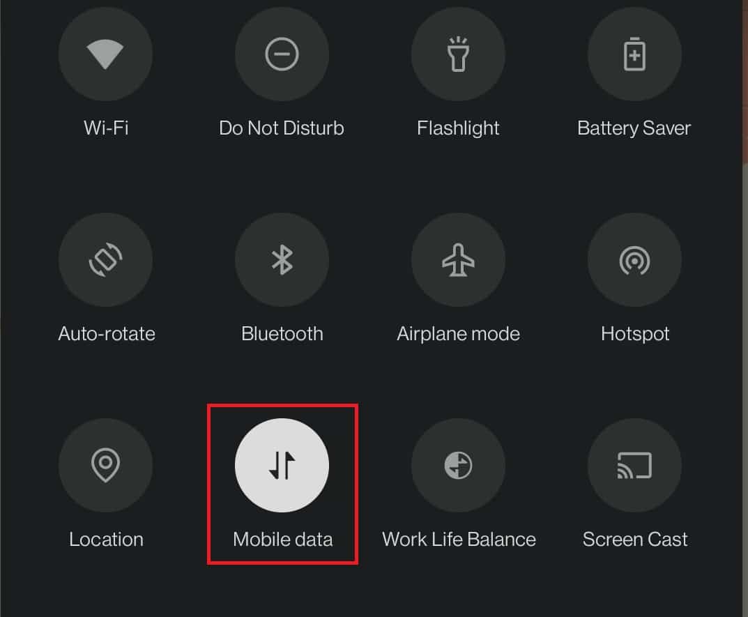 Przeciągnij w dół panel powiadomień na swoim urządzeniu. Upewnij się, że masz włączoną transmisję danych mobilnych. dlaczego mój telefon mówi LTE zamiast 4G?