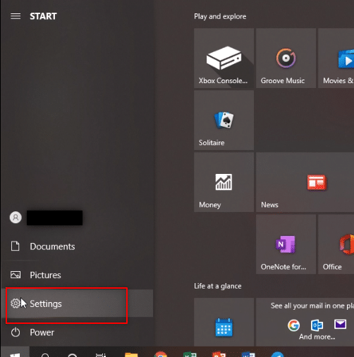 Нажмите клавишу Windows и выберите приложение «Настройки».