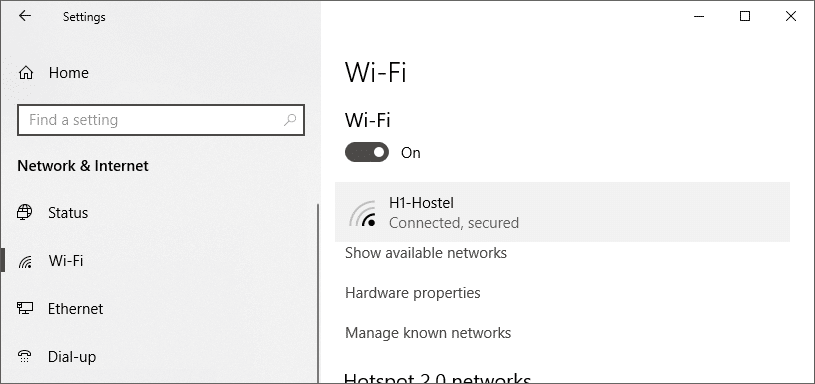 单击左侧窗格中的 Wi-Fi,然后选择所需的连接