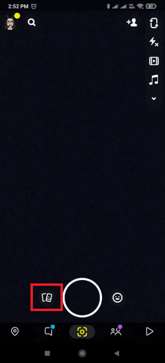 atingeți cele două cărți dreptunghiulare. Cum să puneți filtre Snapchat pe imaginile din camera foto