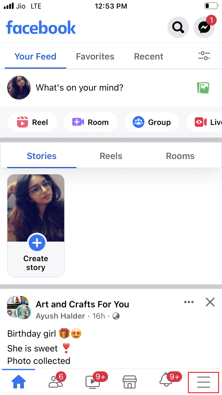 點擊 Facebook iOS 應用中的漢堡包圖標