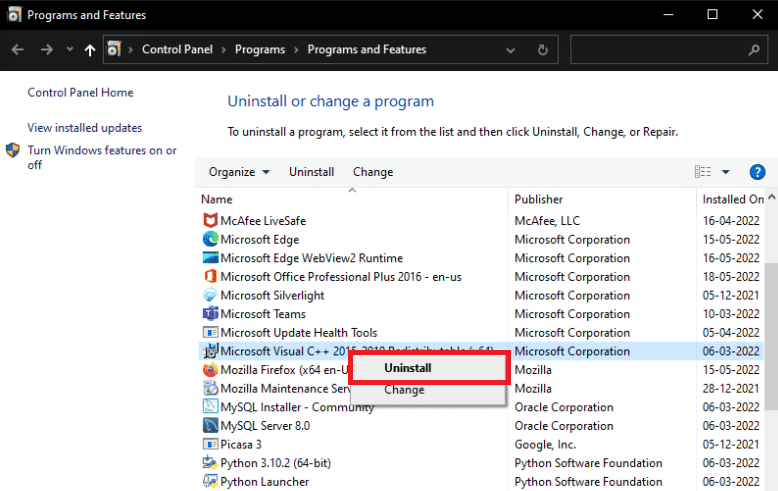 2010 ve 2012 dışındaki tüm Microsoft Visual C++ Runtime programlarına sağ tıklayın ve Kaldır'ı seçin.