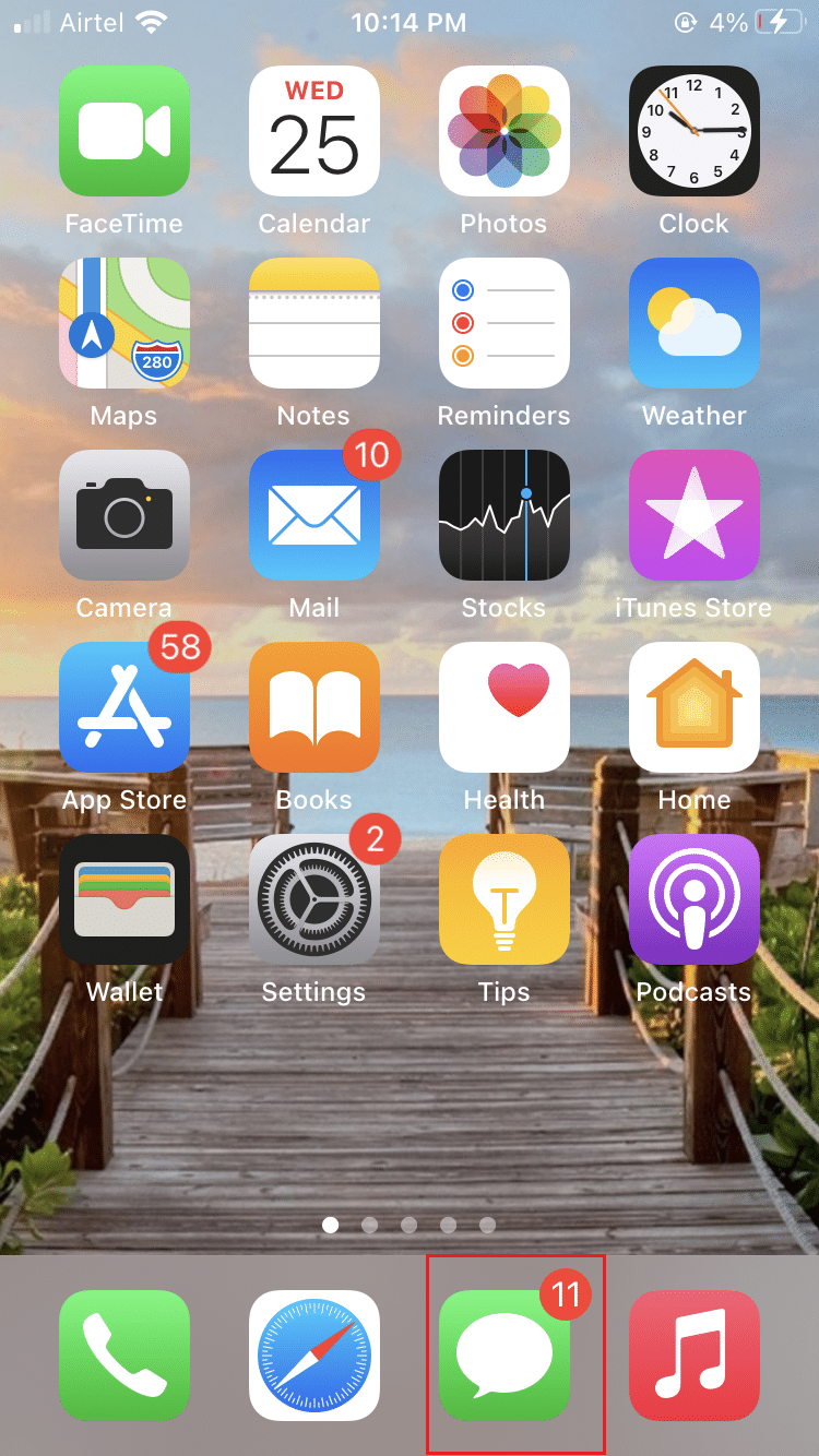 ホーム画面からメッセージアプリを開きます| iPhoneで誰かの位置を確認する方法