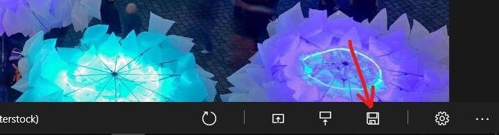 現在の画像をハードドライブに保存します