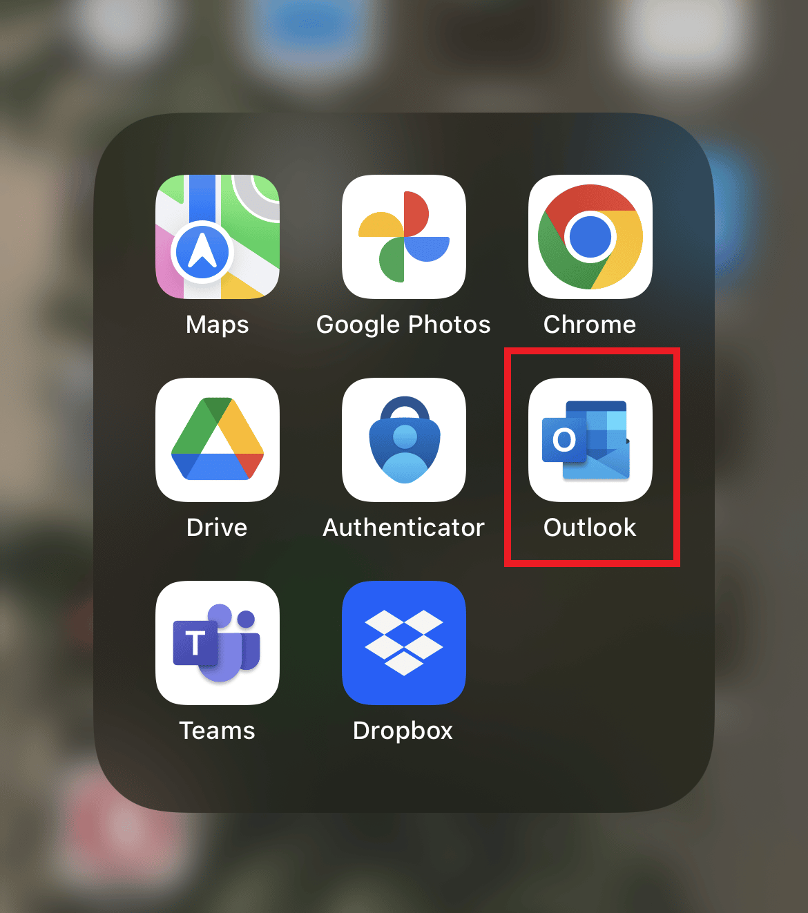 在 iPhone 上打開 Outlook 應用程序。