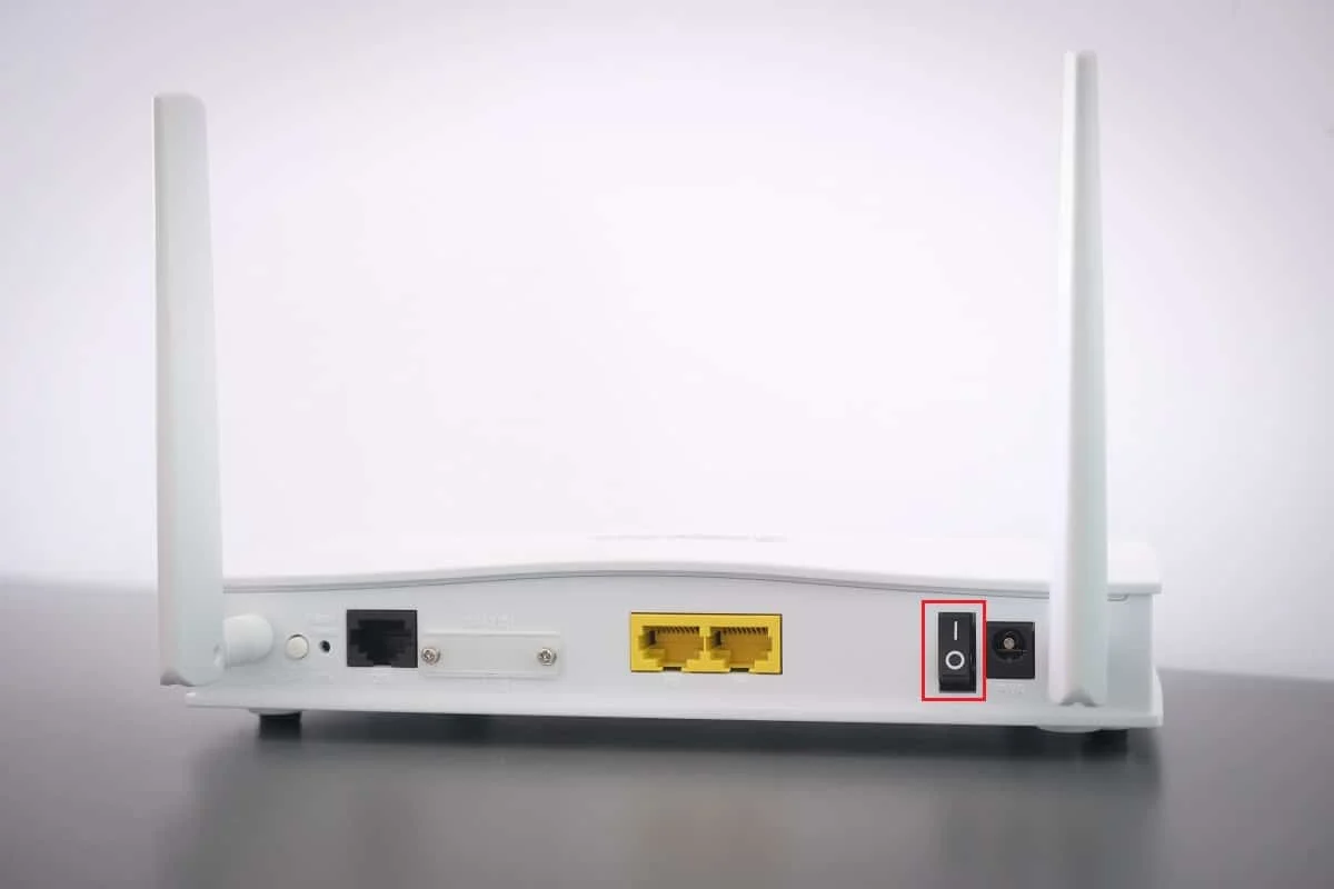 кнопка включения роутера. Исправить ошибку Netflix F7111-5033