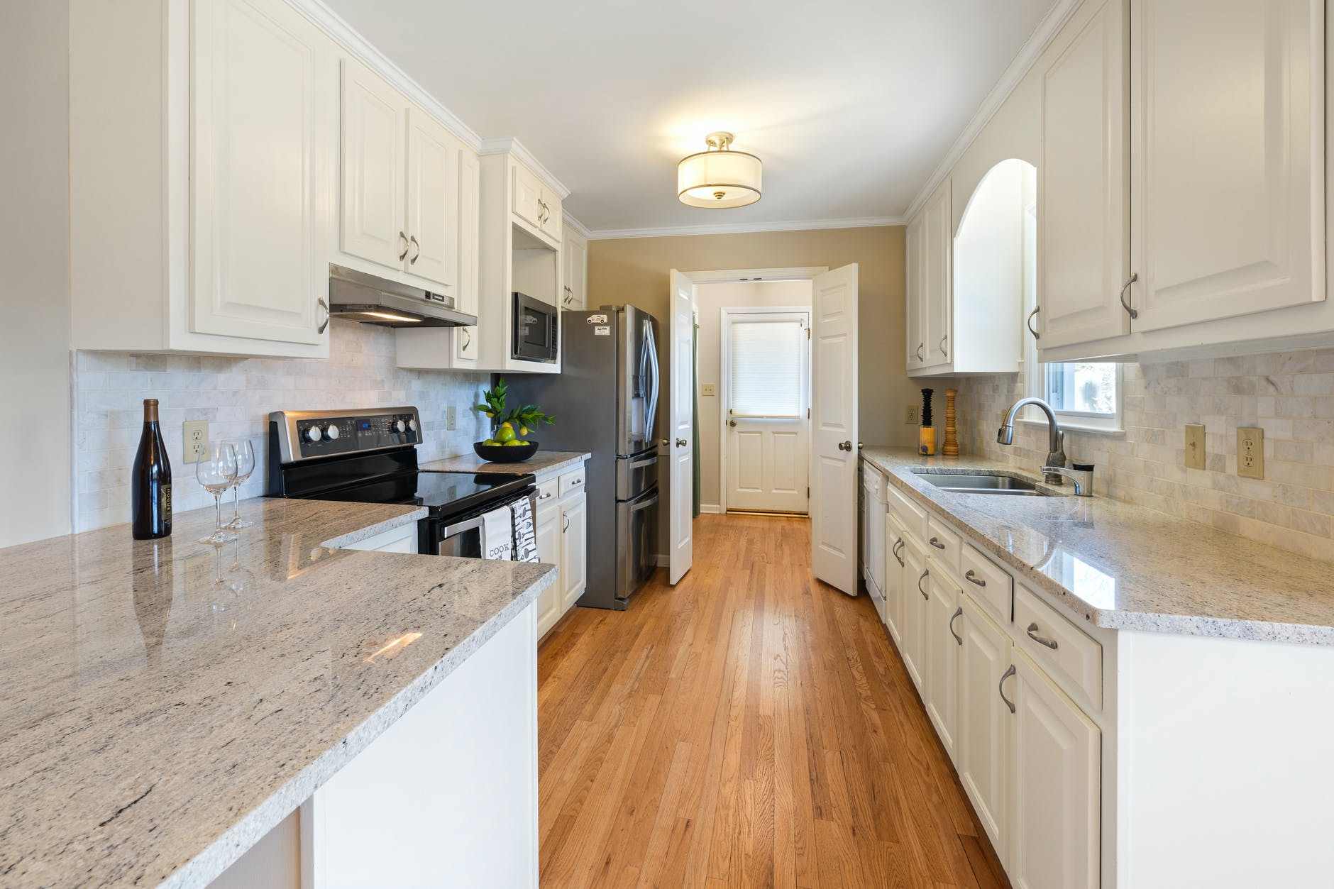 l'intérieur de la cuisine d'une maison