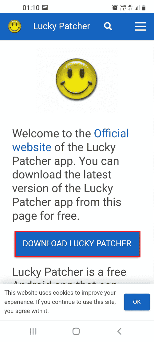 Otwórz oficjalną stronę aplikacji Lucky Patcher i naciśnij przycisk POBIERZ LUCKY PATCHER