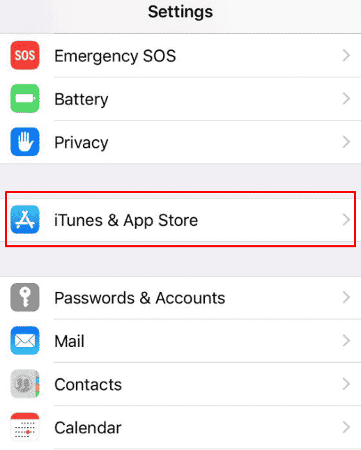 iTunes & App Storeに移動してタップします