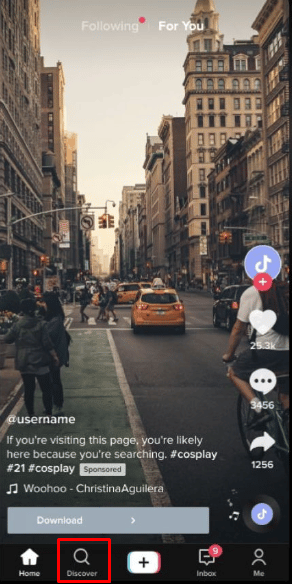Na pasku menu znajdującym się na dole ekranu dotknij opcji Odkryj | Jak zobaczyć duety na tiktok