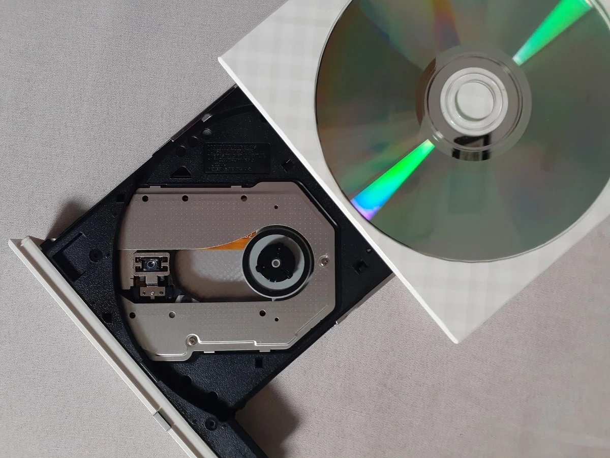 dvd 或 cd 刻录机驱动器