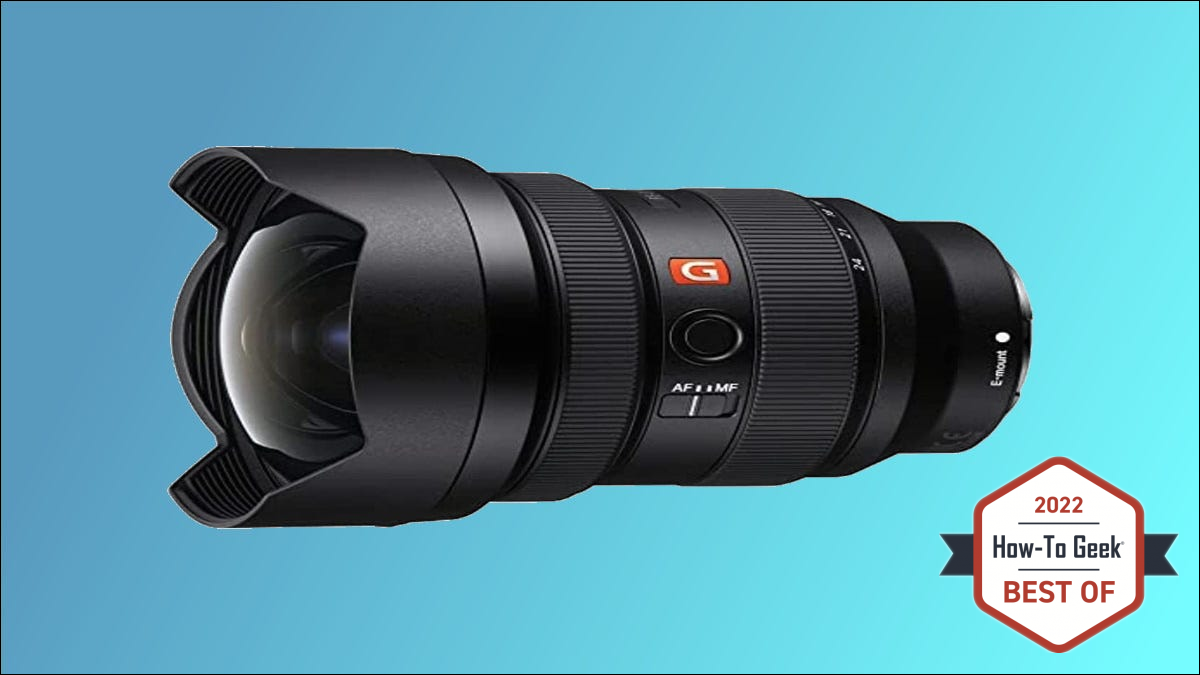 Sony FE 12-24mm F2.8 G Master su sfondo blu