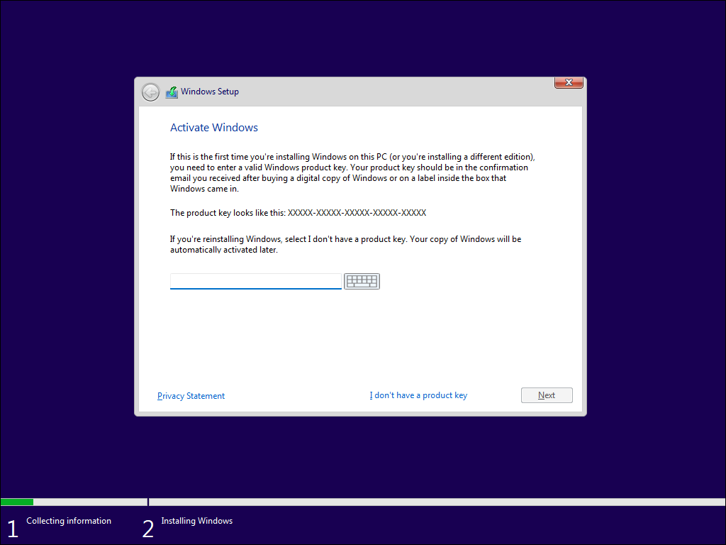 Pulse Mayús+F10 cuando lea la página "Activar Windows" en el proceso de instalación para iniciar el símbolo del sistema.