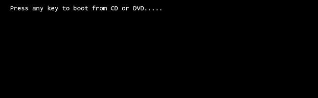 พรอมต์ที่ระบุว่า: "กดปุ่มใดก็ได้เพื่อบูตจากซีดีหรือดีวีดี"