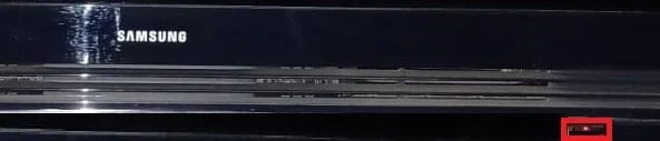 Bouton d'alimentation. Correction de la liaison de modèle d'erreur sur Samsung TV