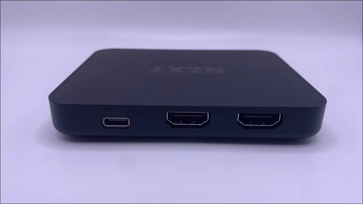 Signalisieren Sie die Anschlüsse auf der Rückseite der 4K30-Aufnahmekarte