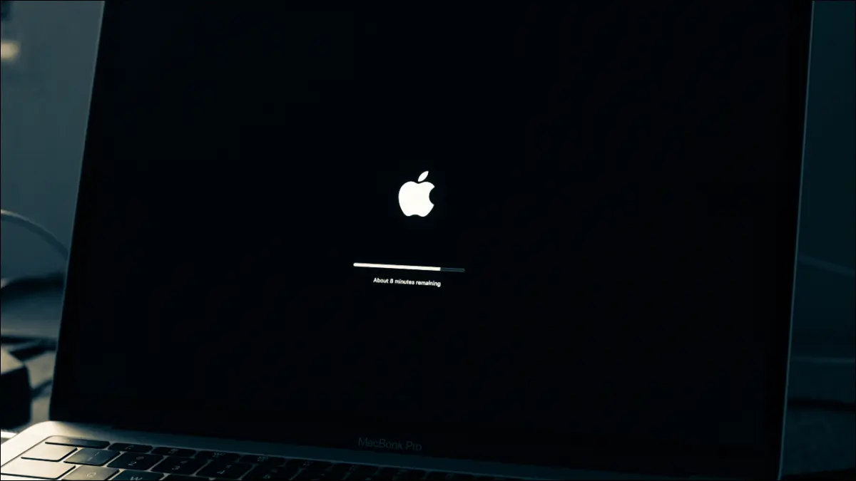 Ekran aktualizacji macOS