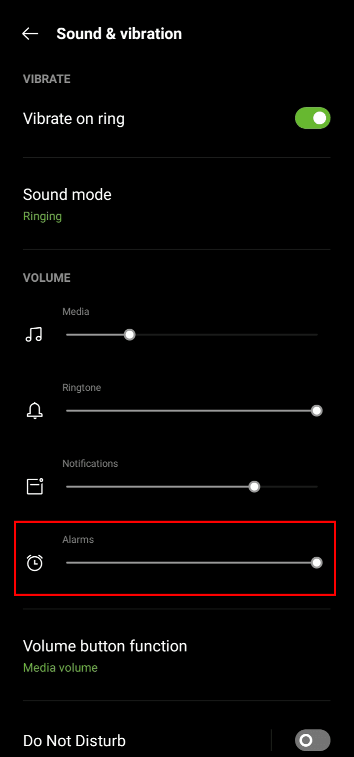 Gerakkan penggeser Alarm ke kanan untuk meningkatkan volume alarm | ubah suara jam alarm di iPhone saya
