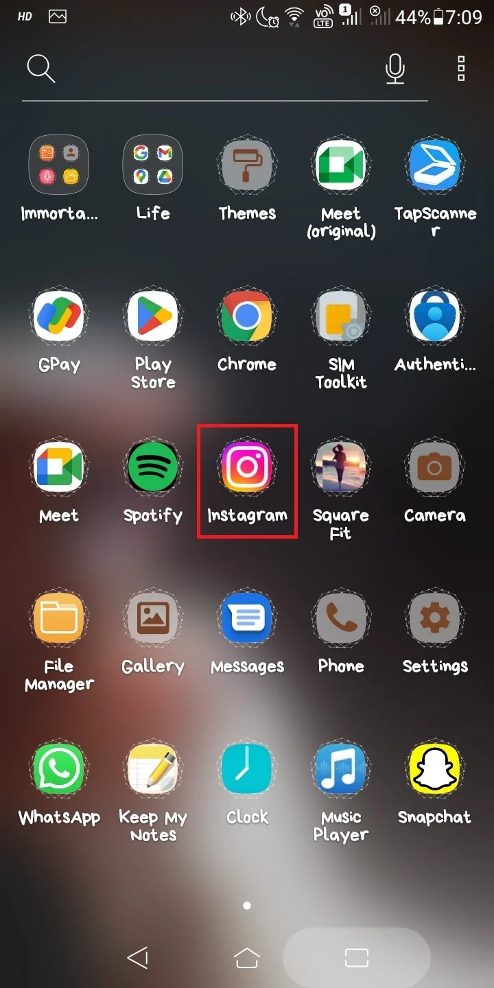 Luncurkan aplikasi Instagram untuk masuk ke akun Anda.