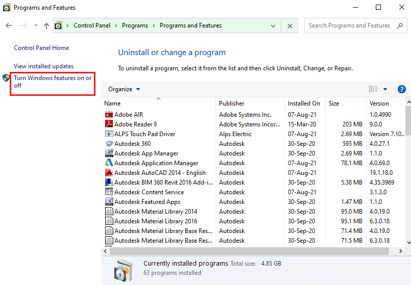 คลิกที่ตัวเลือกเปิดหรือปิดคุณลักษณะของ Windows