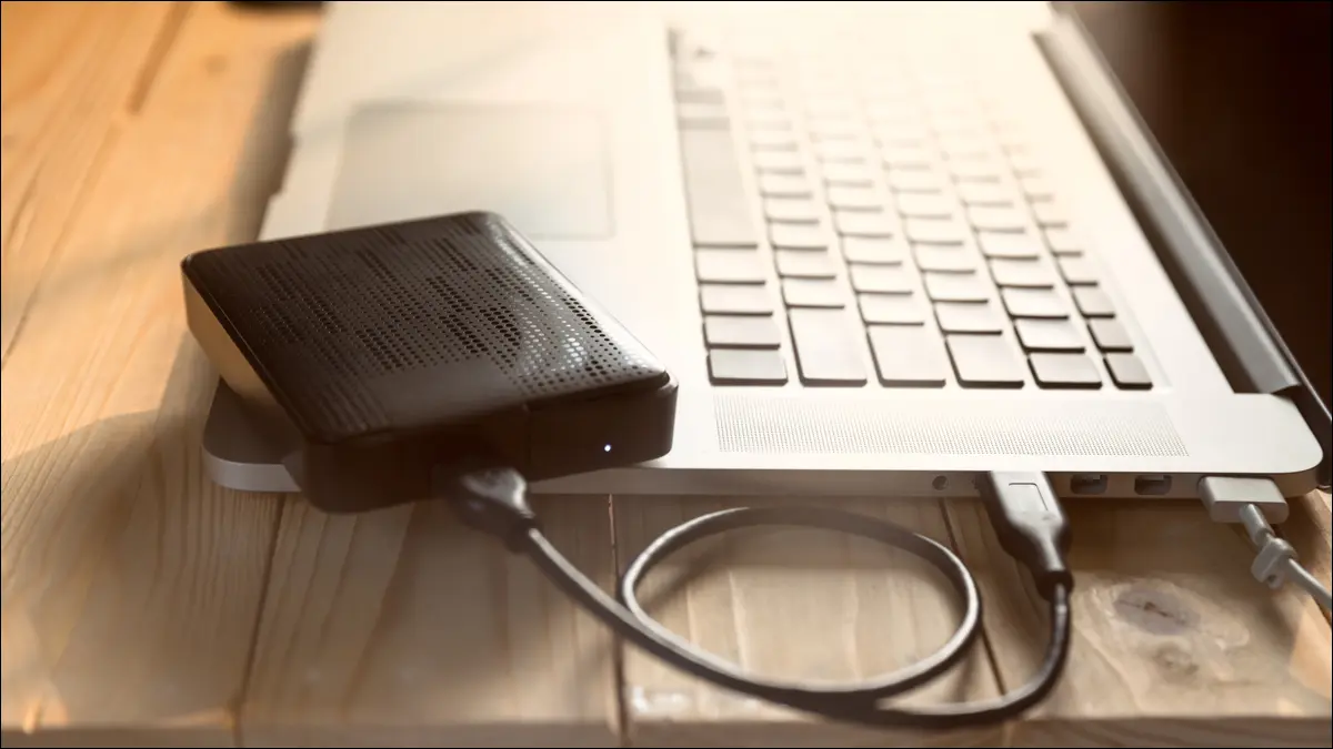 Disco duro reformateado usando una computadora portátil con Windows