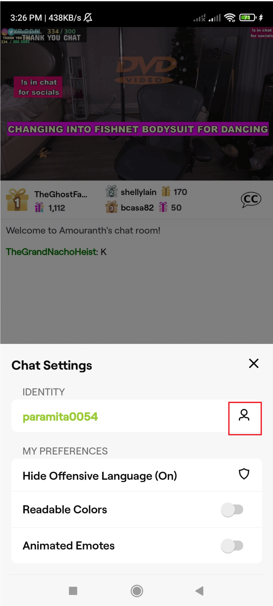 Sohbet ayarı ve KİMLİK simgesine dokunun. Mobilde Twitch Sohbet Rengi Nasıl Değiştirilir